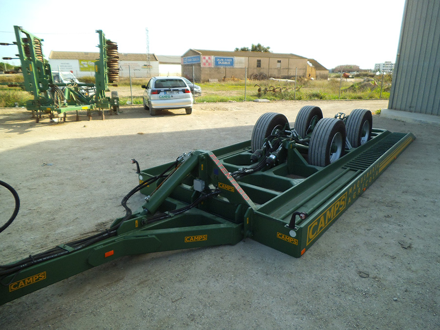 Camps Maquinaria - Plataformas transporte tractores con ruedas de hierro