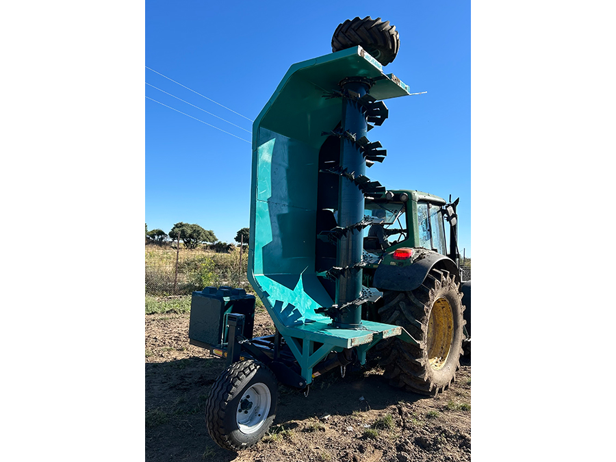 Volteadora de Compost VC 2500